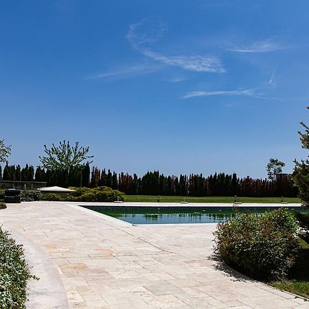 Stylish 1-Bd Apartment In St Constantine And Helena By Flat Mаnager セインツ・コンスタンティン＆ヘレナ エクステリア 写真